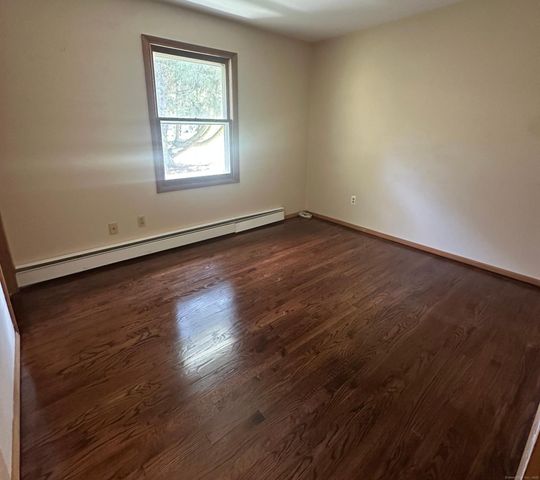 7 Madrina Lane, Madison, CT 06443