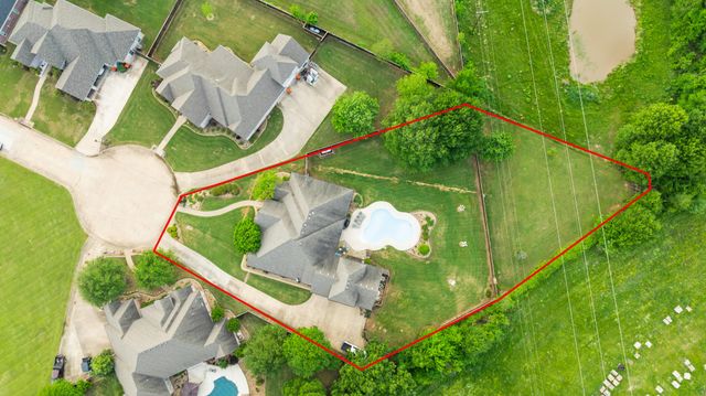 3655 Darnell Dr, Paris, TX 75462