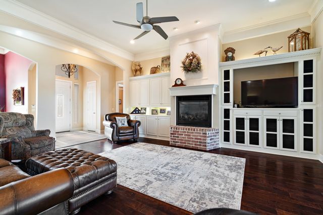 3655 Darnell Dr, Paris, TX 75462