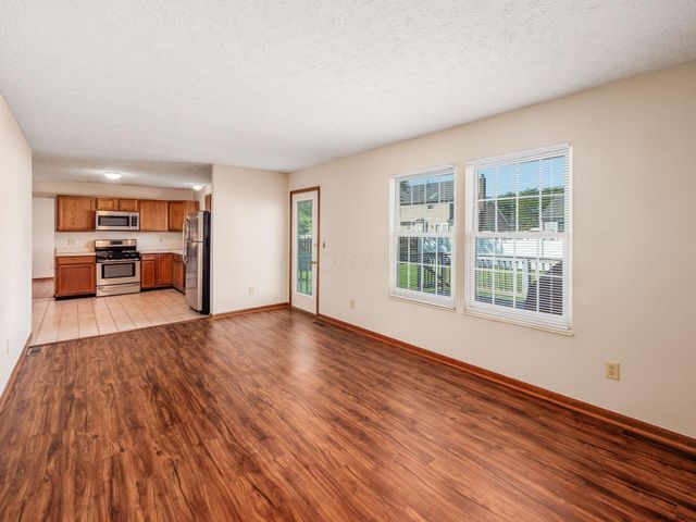 3127 Stouenburgh Drive, Hilliard, OH 43026