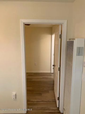 10528 Langmuir Avenue, Sunland, CA 91040