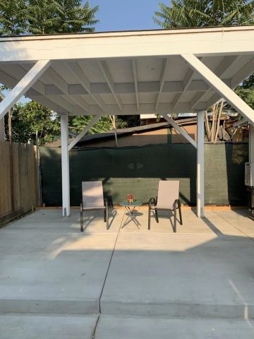 10528 Langmuir Avenue, Sunland, CA 91040