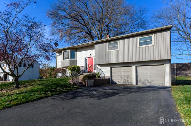 17 Wellington Road, East Brunswick, NJ 08816