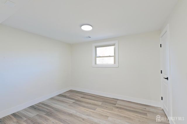 17 Wellington Road, East Brunswick, NJ 08816