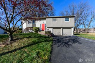 17 Wellington Road, East Brunswick, NJ 08816