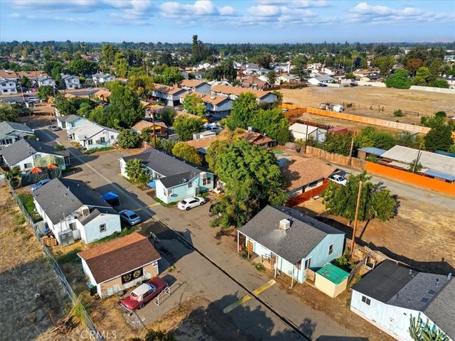 636 E Roosevelt, Visalia, CA 93292