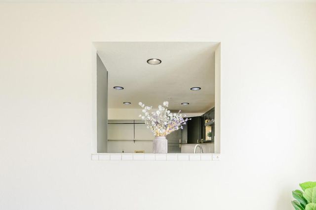 103 Stoneridge Lane 2210, San Francisco, CA 94134