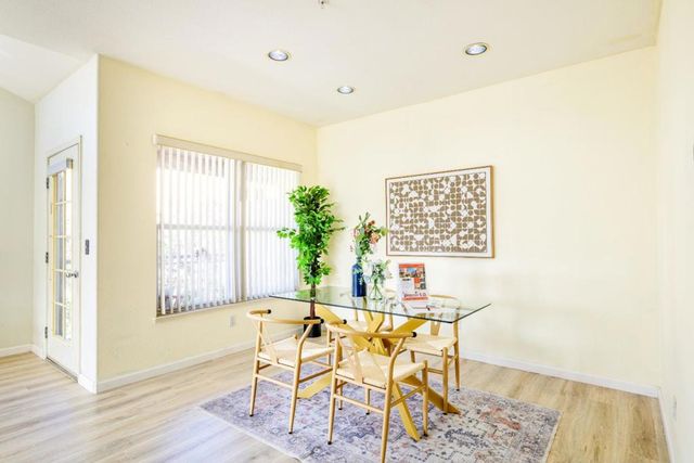 103 Stoneridge Lane 2210, San Francisco, CA 94134