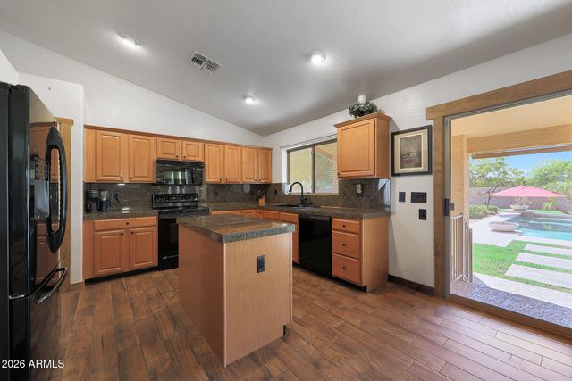 4102 S GOLDFINCH Drive, Gilbert, AZ 85297