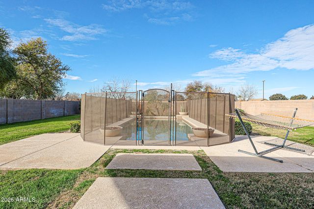 4102 S GOLDFINCH Drive, Gilbert, AZ 85297