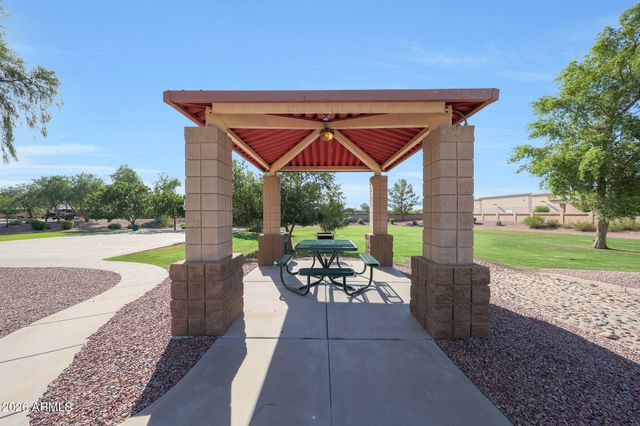 4102 S GOLDFINCH Drive, Gilbert, AZ 85297