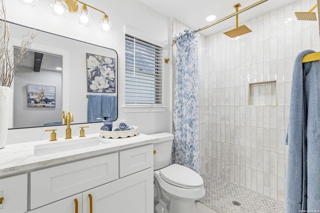 10806 LANDS RUN ST, San Antonio, TX 78230