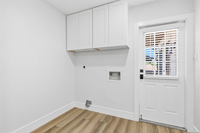 10806 LANDS RUN ST, San Antonio, TX 78230