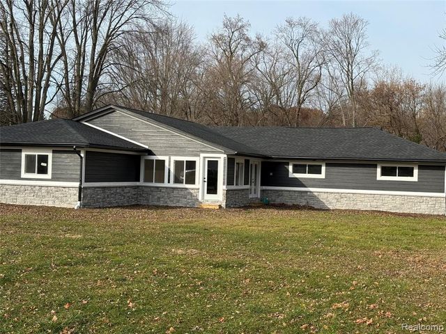 24452 24 Mile Road, Macomb, MI 48042