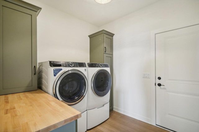 6487 Ridge View Way, Deforest, WI 53532