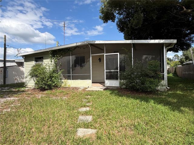 26139 ROSE LANE, Astatula, FL 34705