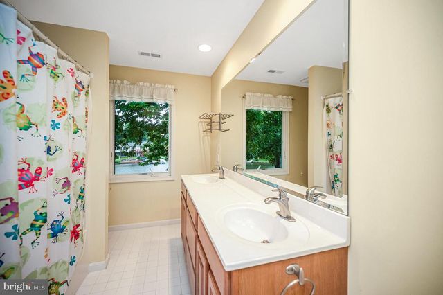 314 BIRCHSIDE CIR, Locust Grove, VA 22508