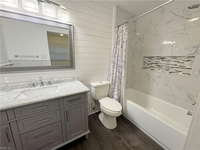 4105 Clintwood LN, Virginia Beach, VA 23452