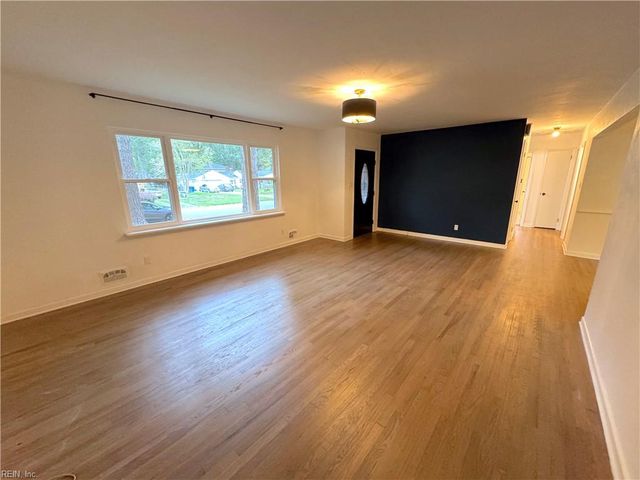 4105 Clintwood LN, Virginia Beach, VA 23452