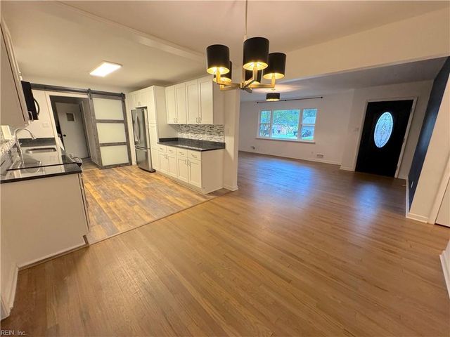 4105 Clintwood LN, Virginia Beach, VA 23452