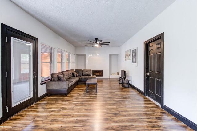 16414 Concord Falls Lane, Sugar Land, TX 77498