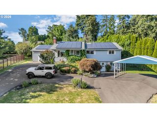 8025 Sw SCHILLER Rd, Portland, OR 97225