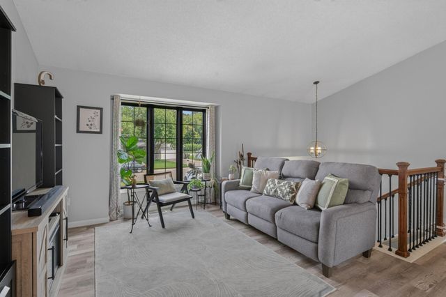 16691 Javelin Avenue, Lakeville, MN 55044