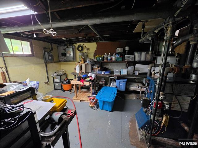 12 Brook Place, Bloomfield, NJ 07003