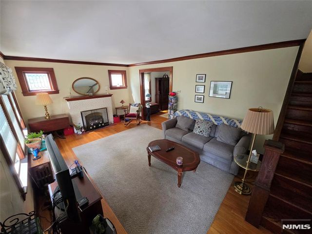 12 Brook Place, Bloomfield, NJ 07003
