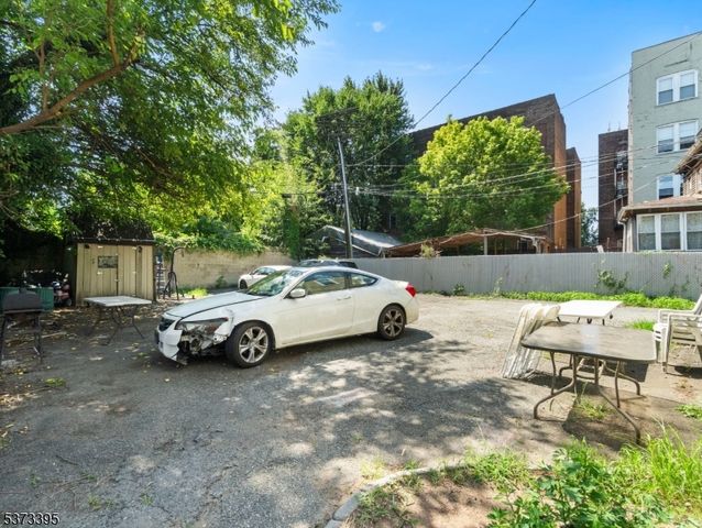 98 Ashland Ave, East Orange City, NJ 07017