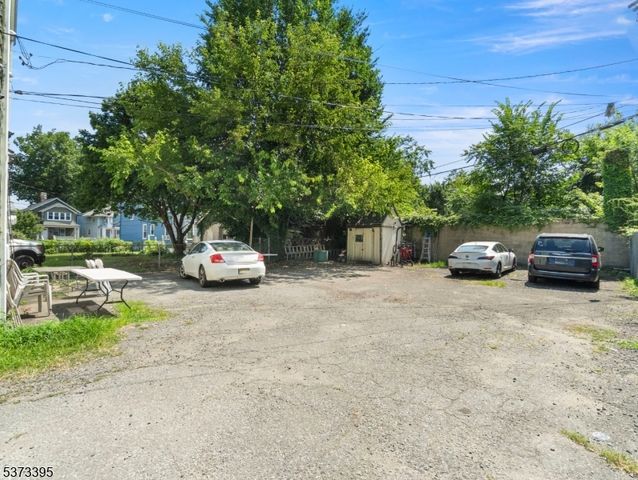 98 Ashland Ave, East Orange City, NJ 07017