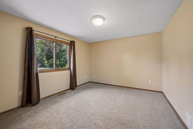 11824 W River Road, Champlin, MN 55316