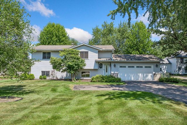 11824 W River Road, Champlin, MN 55316