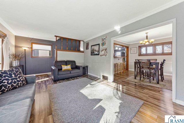 202 E Lewis Street, Mankato, MN 56001