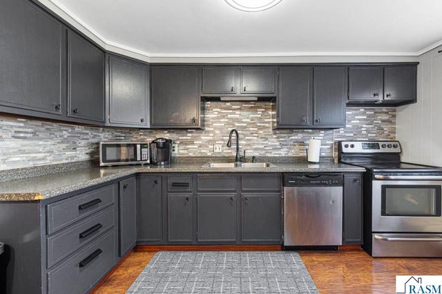 202 E Lewis Street, Mankato, MN 56001