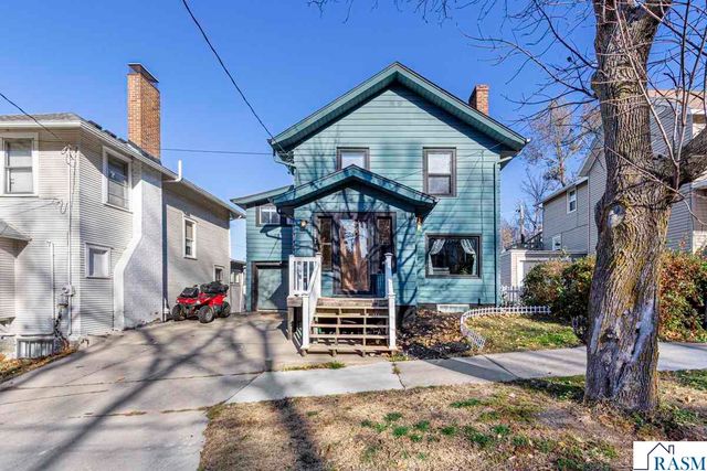 202 E Lewis Street, Mankato, MN 56001