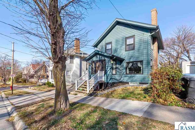 202 E Lewis Street, Mankato, MN 56001