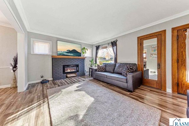 202 E Lewis Street, Mankato, MN 56001