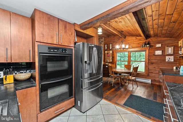 209 TOWNSHIP LINE RD, Schwenksville, PA 19473
