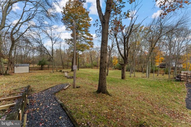 209 TOWNSHIP LINE RD, Schwenksville, PA 19473