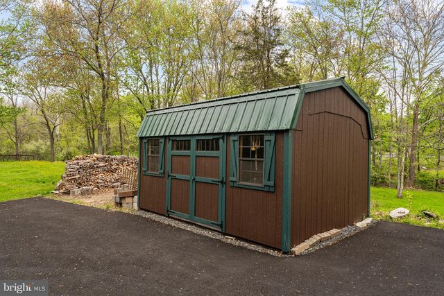209 TOWNSHIP LINE RD, Schwenksville, PA 19473
