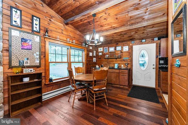 209 TOWNSHIP LINE RD, Schwenksville, PA 19473