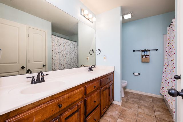 2115 Magna Carta Ln, Bryant, AR 72022