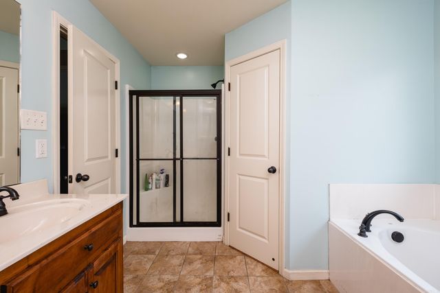 2115 Magna Carta Ln, Bryant, AR 72022
