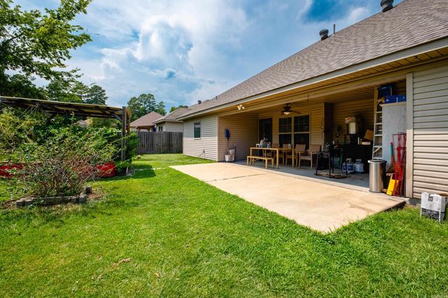 2115 Magna Carta Ln, Bryant, AR 72022
