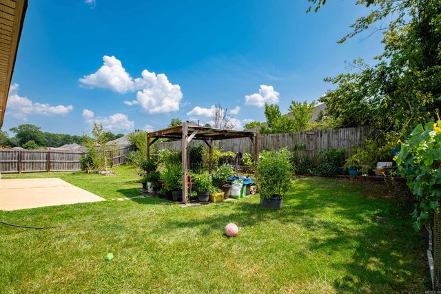 2115 Magna Carta Ln, Bryant, AR 72022