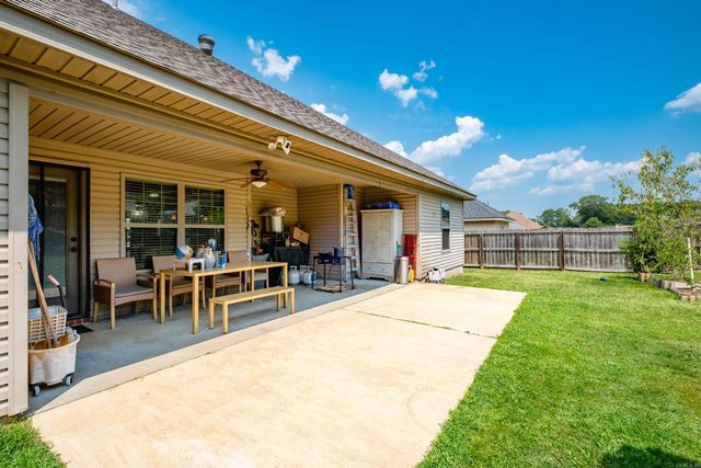 2115 Magna Carta Ln, Bryant, AR 72022
