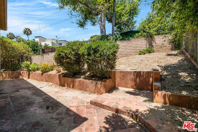 10645 Chiquita Street, Los Angeles, CA 91602