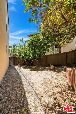 10645 Chiquita Street, Los Angeles, CA 91602