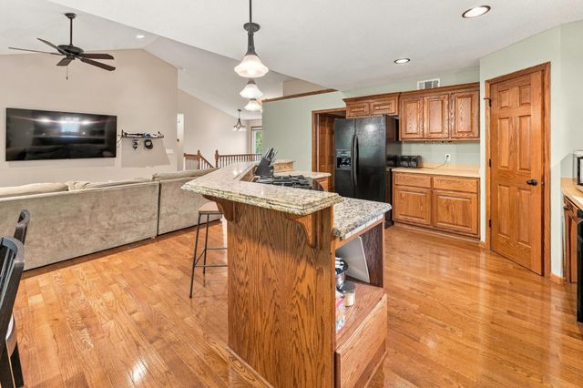 22048 Elston Avenue, Forest Lake, MN 55025